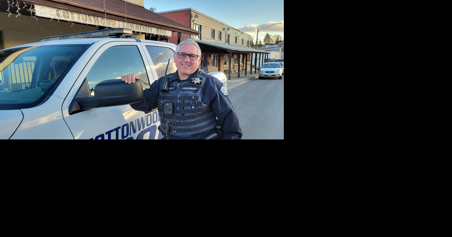 Quarter-century with city: Cottonwood Police Chief Terry Cochran to retire Jan. 13