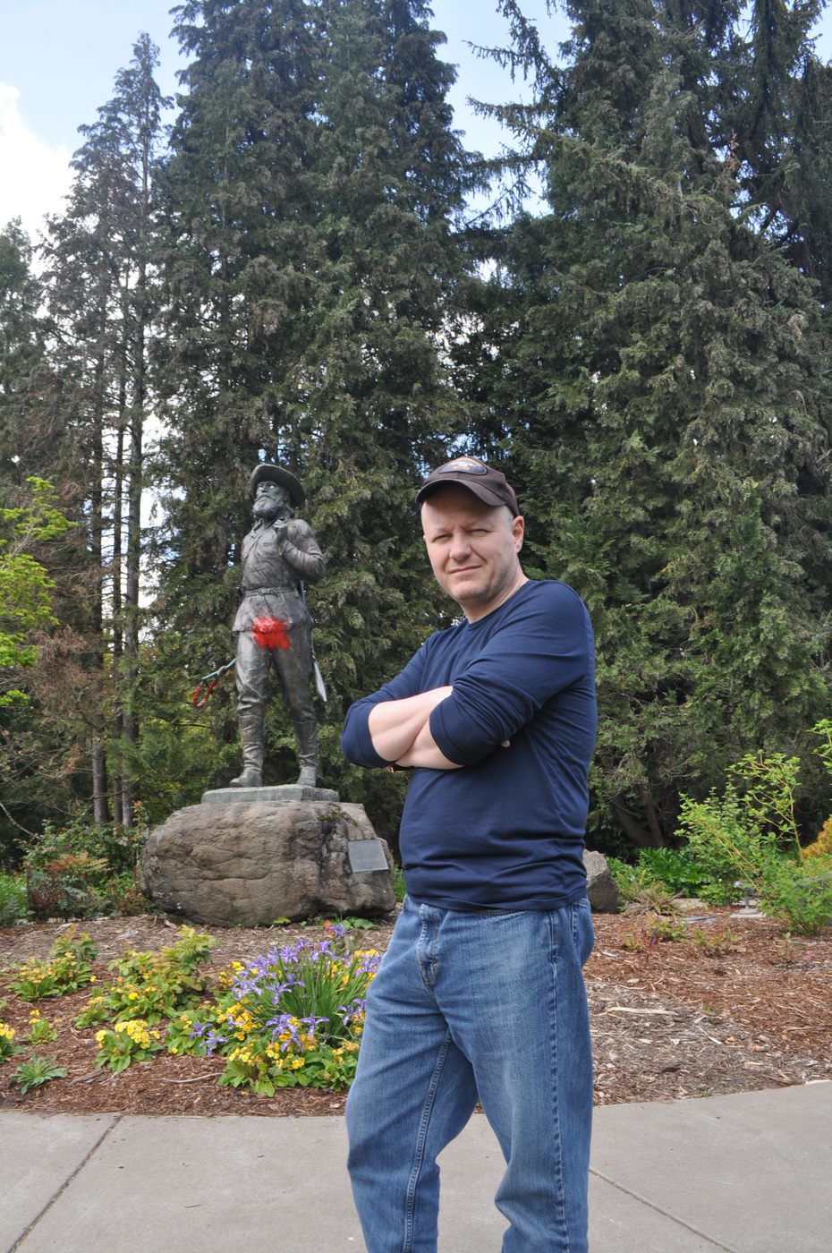 Stomper statue has CSUEB connections – The Pioneer