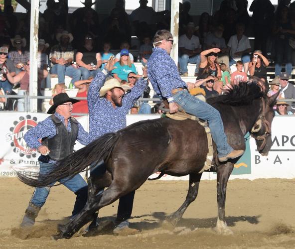 Strong Show Marks 112th Border Days | Sports | idahocountyfreepress.com
