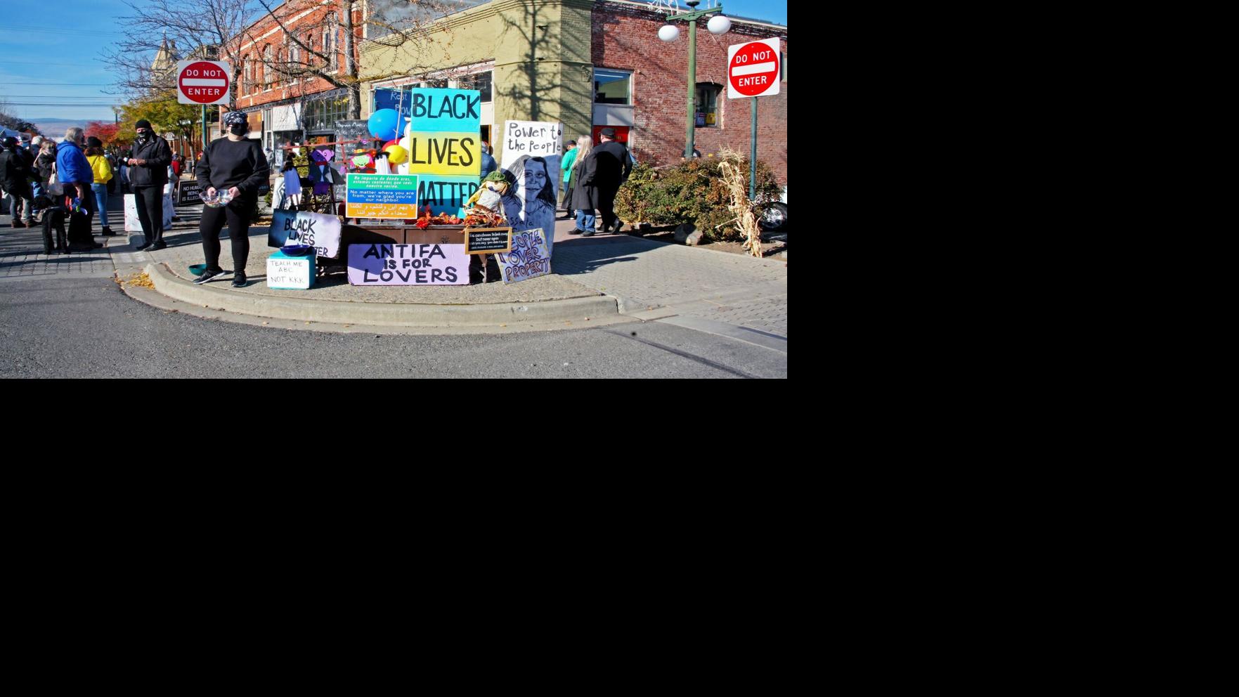 Antifa Hands Out Halloween Candy In Downtown Ellensburg Columbia Basin Ifiberone Com