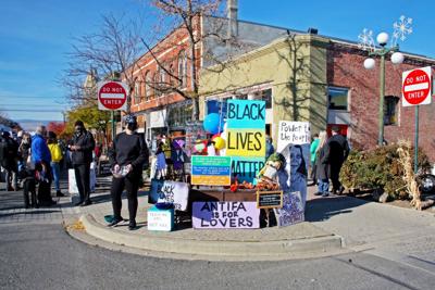 Antifa Hands Out Halloween Candy In Downtown Ellensburg Columbia Basin Ifiberone Com