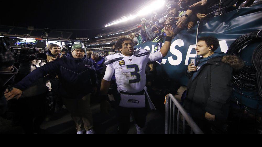This Might Be Year Seattle Lets Wilson Take Over In Playoffs