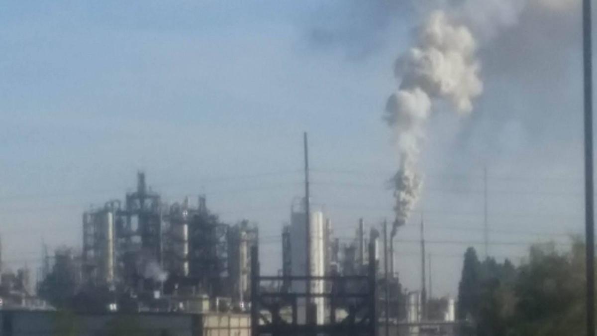 Oil Fire At Rec Silicon Produces Smoke No Chemicals Released Ifiber One News Ifiberone Com