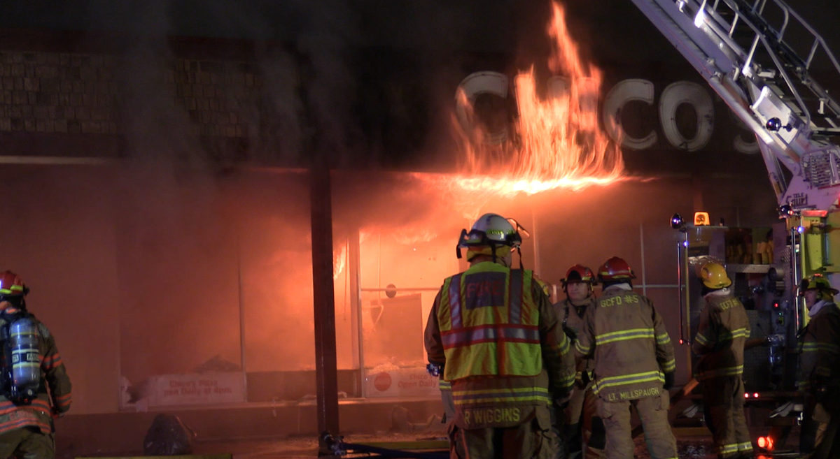 Fire causes extensive damage to Chico's Pizza restaurant ...