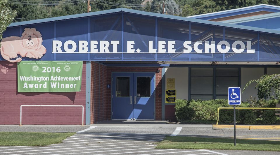 Robert E. Lee Elementary changed to Lee Elementary Wenatchee