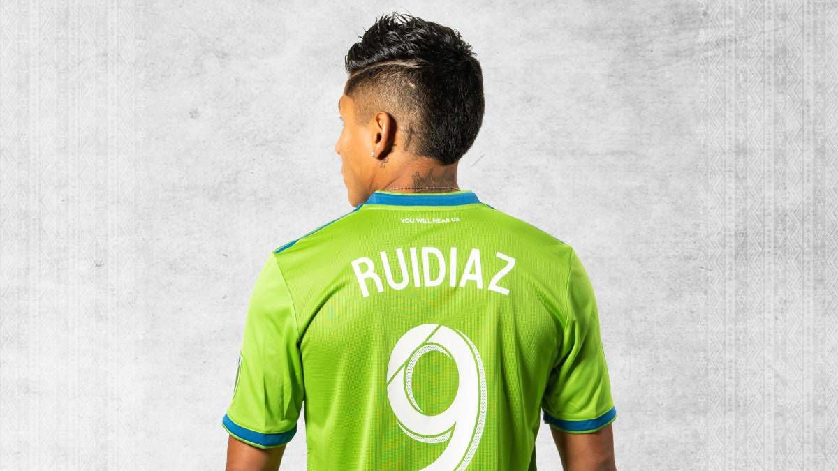 ruidiaz sounders jersey