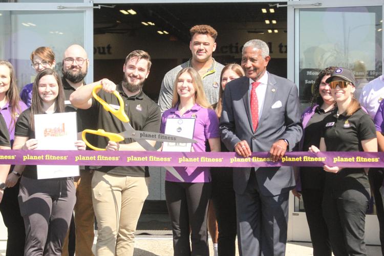 Planet Fitness opens location in downtown Laurel