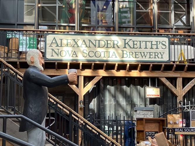 But before I take my leave, I have a few Halifax restaurant suggestions which I highly recommend: Bar Kismet, Edna, Bicycle Thief, Cafe Lunette.