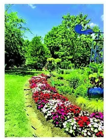 Tucker Gardens Tour benefits CVAN