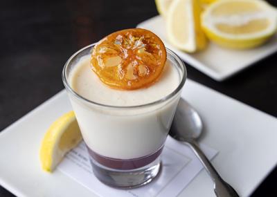 Vanilla panna cotta