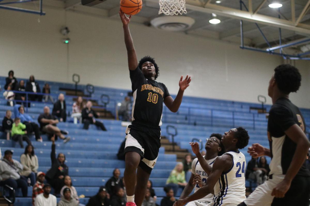 Da'Montre Harlee Seals the Win