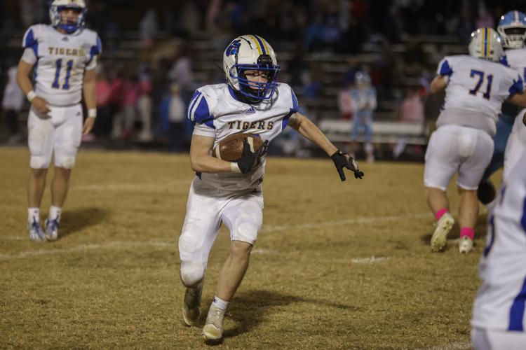Mount Pleasant beats North Stanly 28-10.