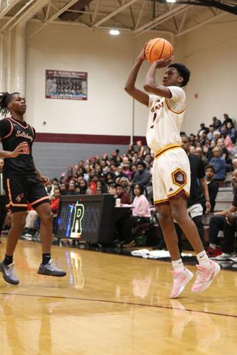 Robinson over Salisbury