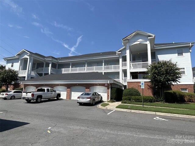 2 Bedroom Home in Charlotte - $1,295