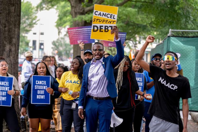 Financial Wellness-Student Loans-Roundup