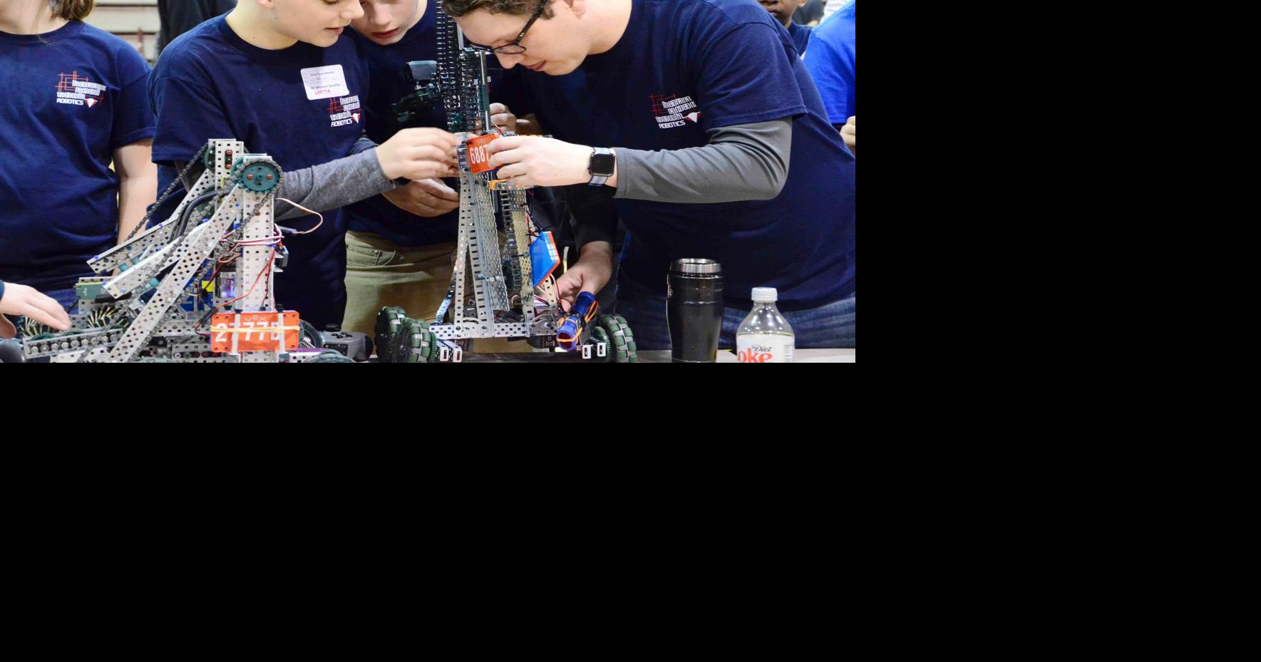 Robinson, local robotics teams score well in competition