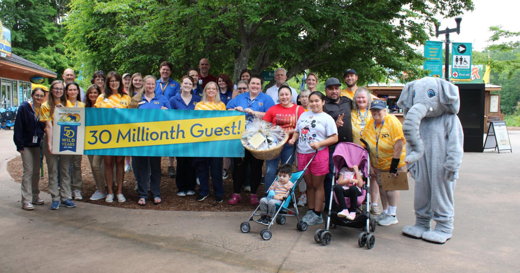 30th millionth visitor tours the North Carolina Zoo - Vimarsana News