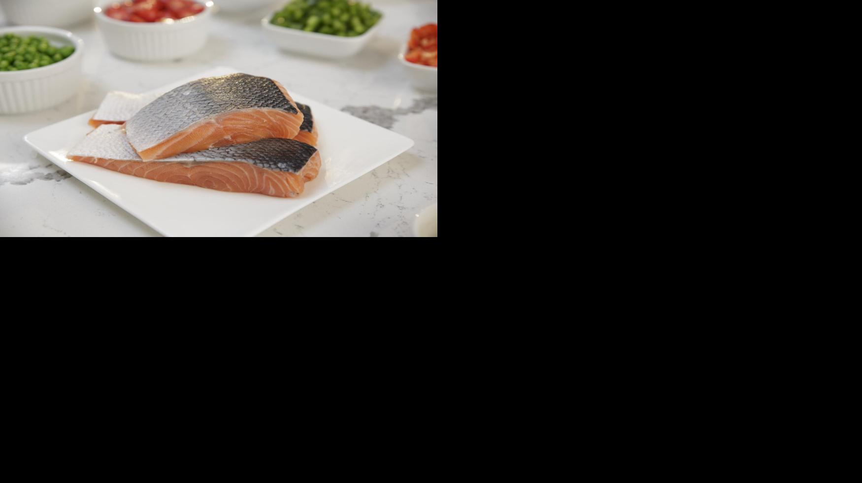 DeliciouslyHealthy Chili-GlazedSalmonPW4A0095.jpg