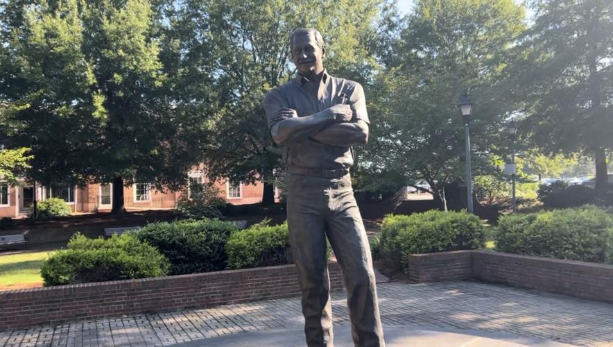 Dale Earnhardt Statue