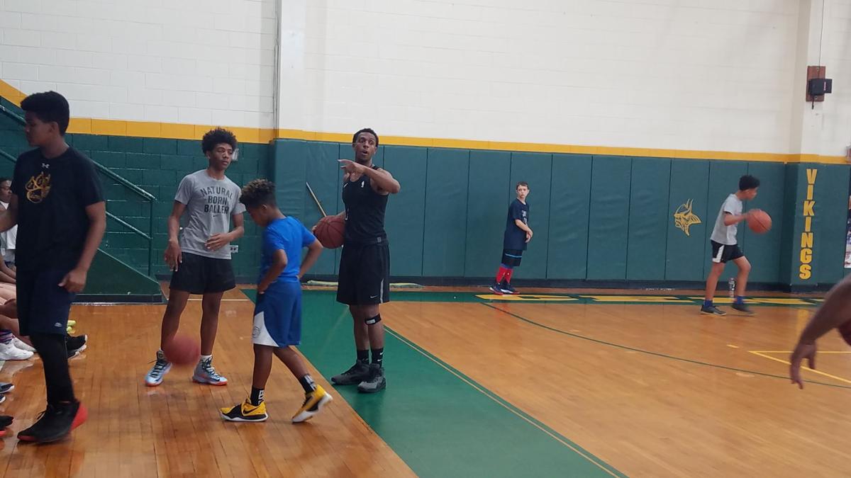 It S My Turn To Give Back Nba Veteran Smith Leads Basketball Camp At Central Cabarrus Latest Headlines Independenttribune Com