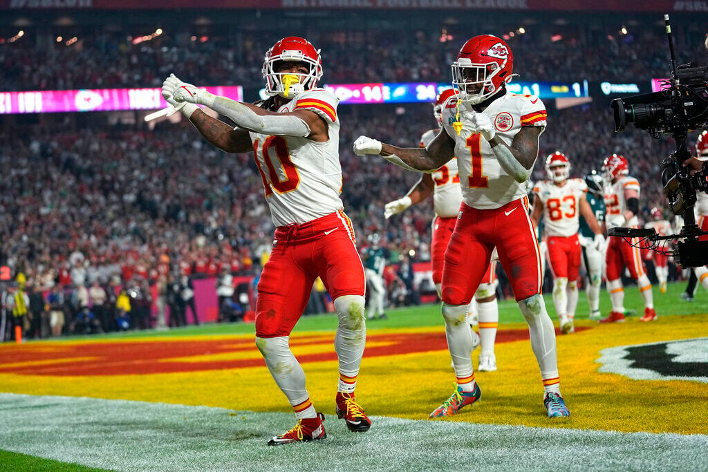 KANSAS CITY, MO - OCTOBER 16: Kansas City Chiefs wide receiver Skyy Moore  (24) autographs items for