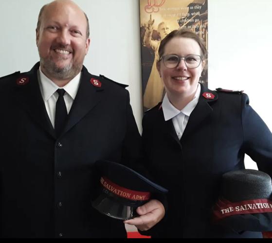 Majors Ray and Whitney Morton