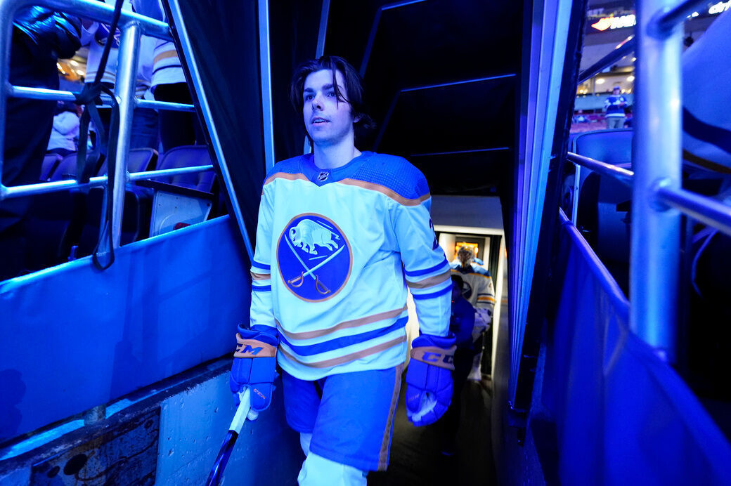 Sabres Leafs