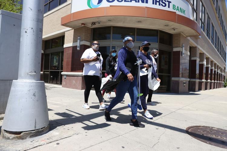 Volunteers cleanup