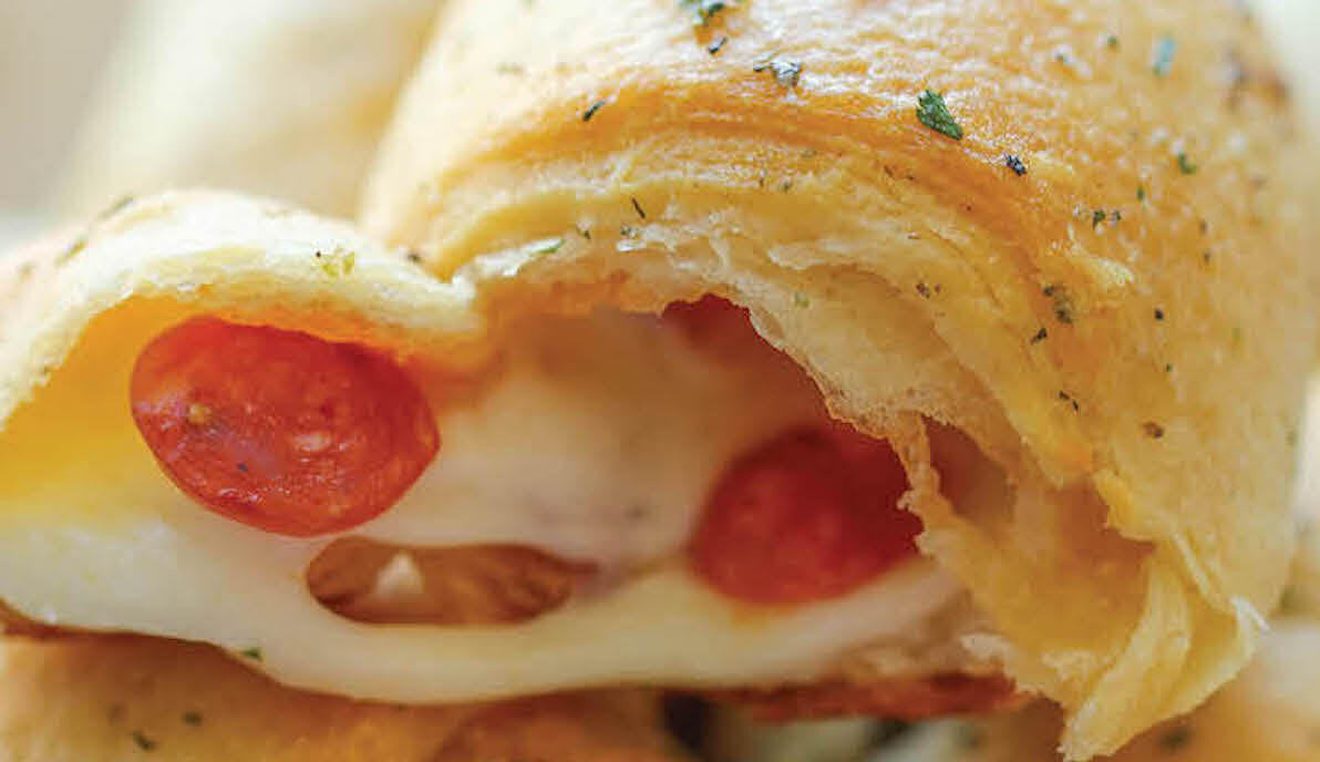 5-ingredient Pizza Roll-ups Are The Easiest Appetizer Or Game Day Snack