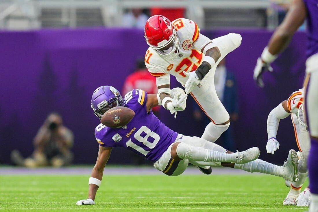 NFC wide receiver Justin Jefferson of the Minnesota Vikings (18) runs a  route against the AFC