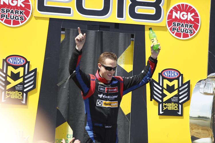 It's Sunday final eliminations at the 2018 NHRA 4-Wide Nationals!