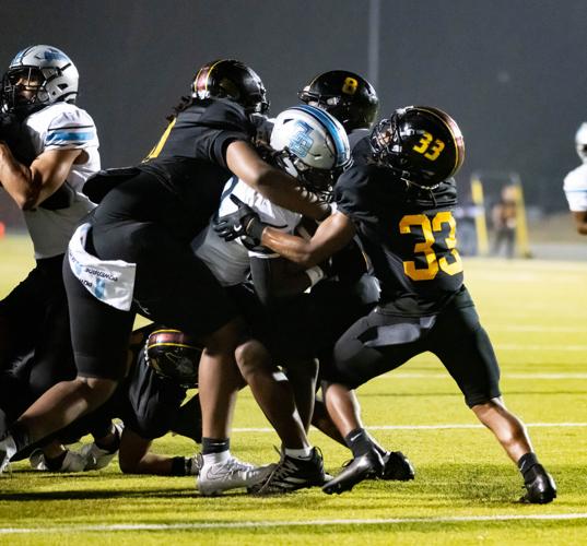 Bulldogs beat the Grizzlies in the third round of the 2025 NCHSAA Football Championship playoff game 41 - 33.