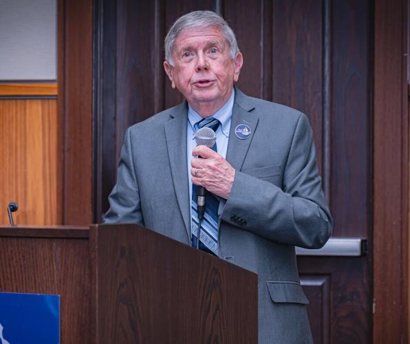 Mayor Darrell Hinnant