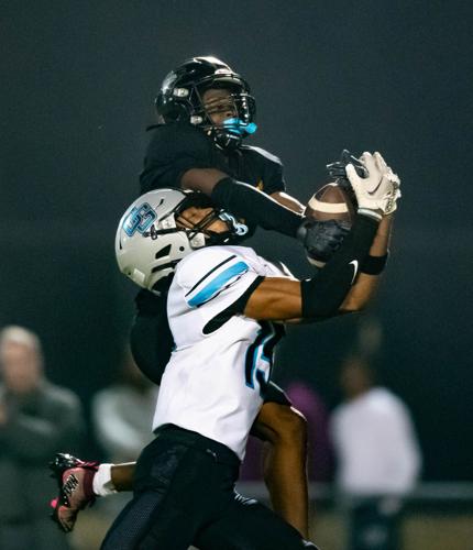 Bulldogs beat the Grizzlies in the third round of the 2025 NCHSAA Football Championship playoff game 41 - 33.