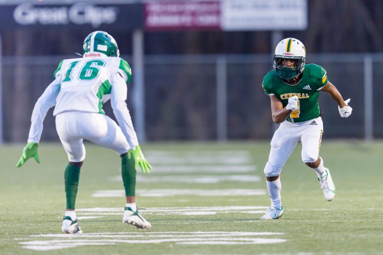 The A.L. Brown Wonders defeated the Central Cabarrus Vikings in a 30Ð29 double overtime thriller 30-29 on Friday night.