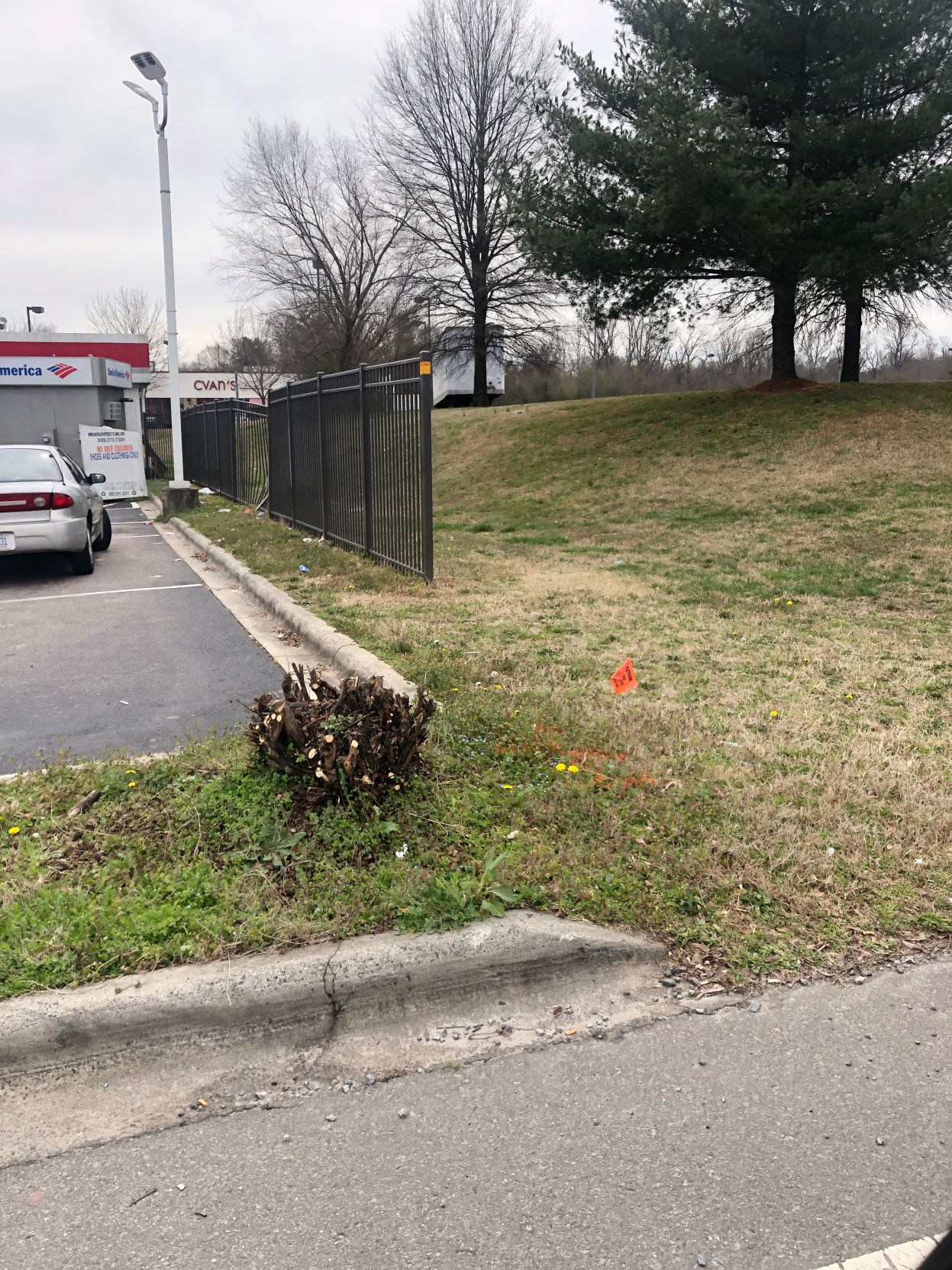 Trash behind a convenience store