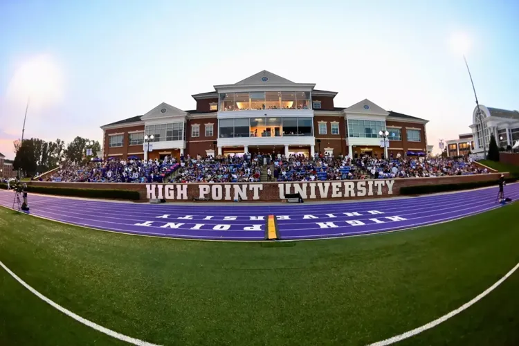 HPU Caps Preseason With Move-in Weekend Win