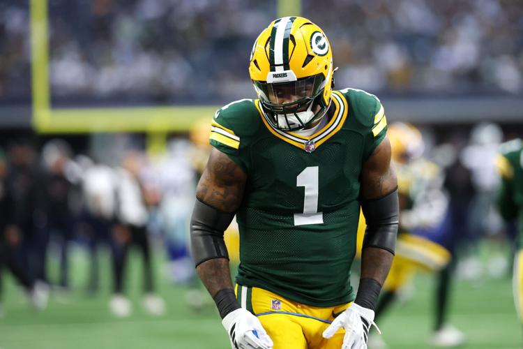 Sep 28, 2025; Arlington, Texas, USA; Green Bay Packers defensive end Micah Parsons (1) warms up before the game against the Dallas Cowboys at AT&T Stadium. Mandatory Credit: Kevin Jairaj-Imagn Images