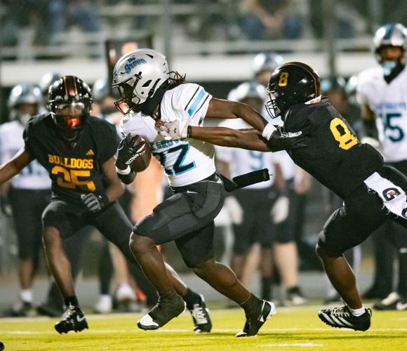 Bulldogs beat the Grizzlies in the third round of the 2025 NCHSAA Football Championship playoff game 41 - 33.