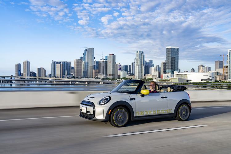 The MINI Cooper SE Convertible Concept uses a single motor situated on the front axle that produces 181 horsepower and 199 pound-feet of torque.
