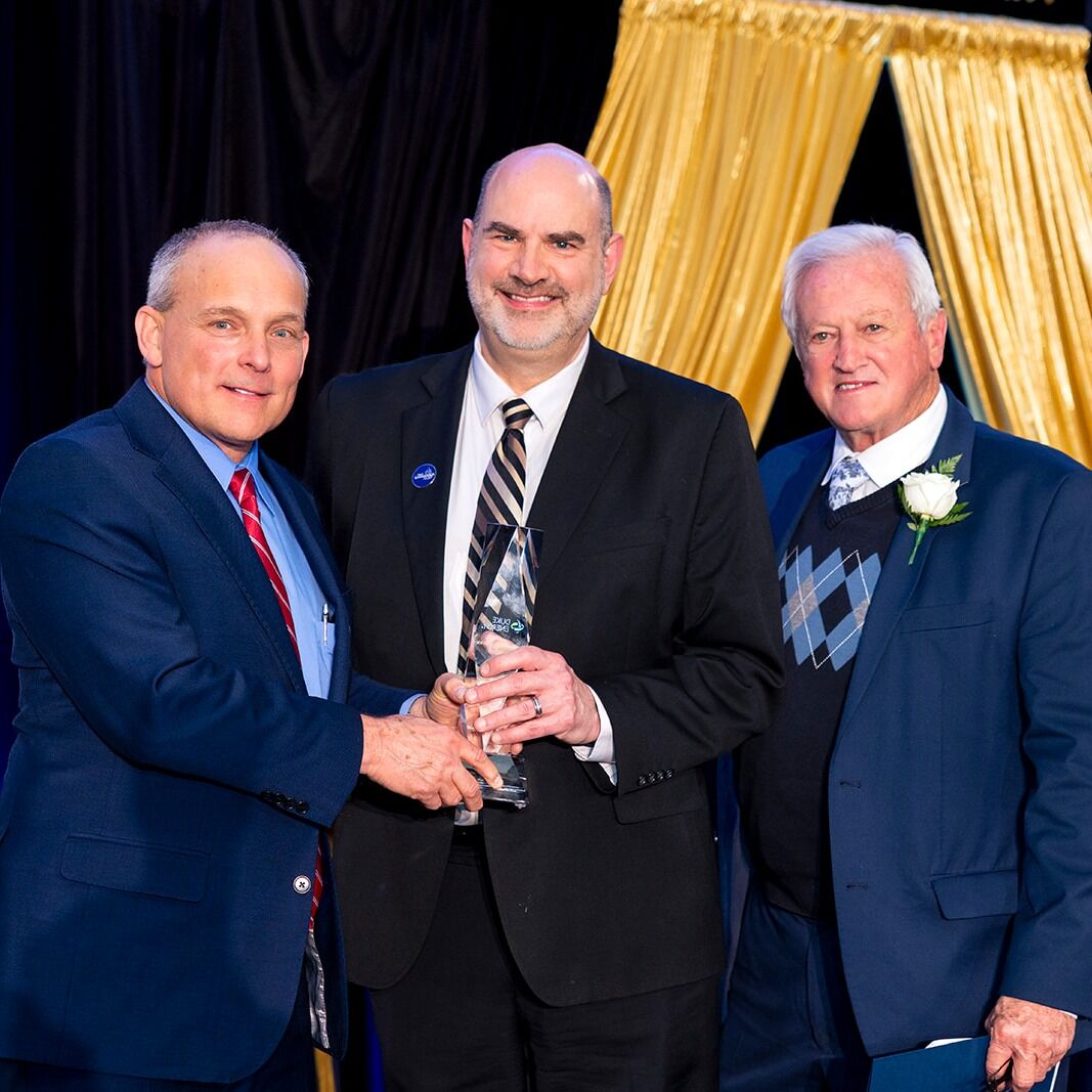 Mike Legg wins award