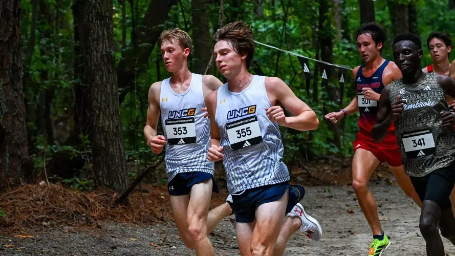 Men's Cross Country Opens Season in Sixth at the adidas Cross Country Challenge
