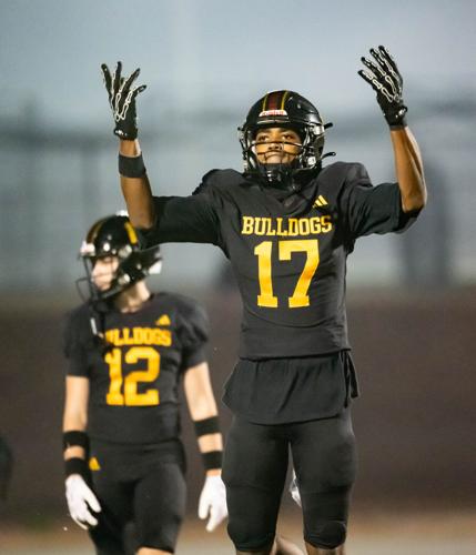 Bulldogs beat the Grizzlies in the third round of the 2025 NCHSAA Football Championship playoff game 41 - 33.