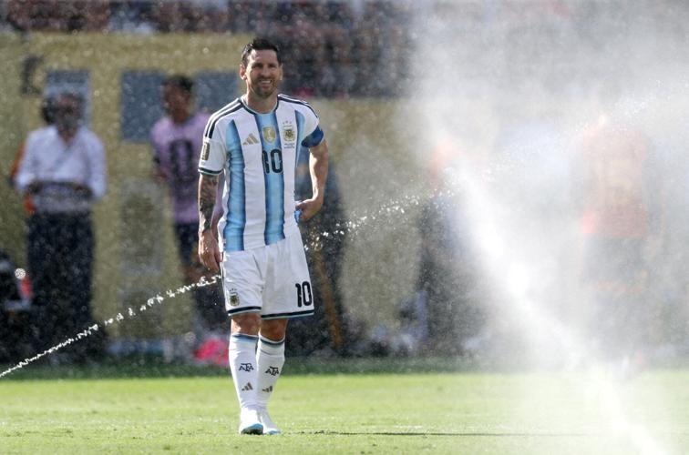 SOCCER-WORLDCUP-ESP-ARG/