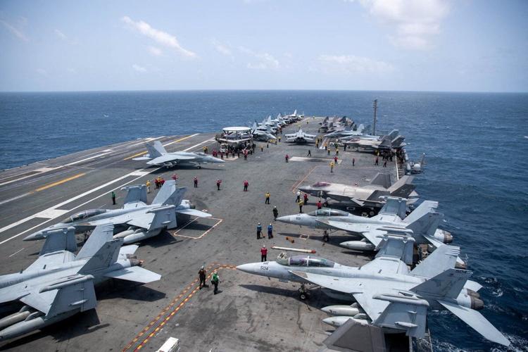 IRAN-CRISIS/USA-CARRIER