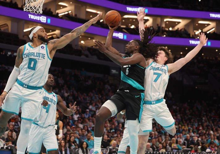 SPORTS-THESE-CHARLOTTE-HORNETS-ARE-SURGING-5-CH.jpg