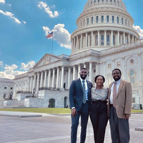 Jamaji with parents