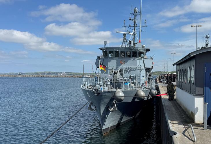 Germany deploys mineshunter for possible Strait of Hormuz mission