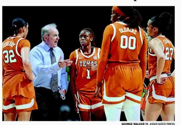 Texas moves to No. 1 seed in latest women's bracket preview