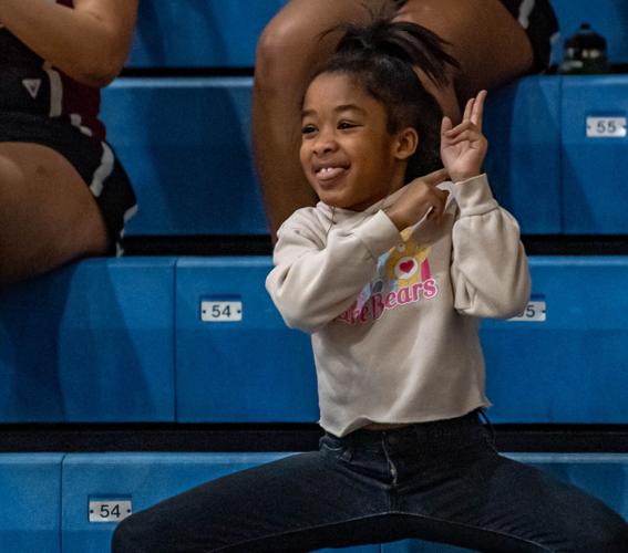 The Bulldogs get the big come from behind win against the Tigers 49-35.